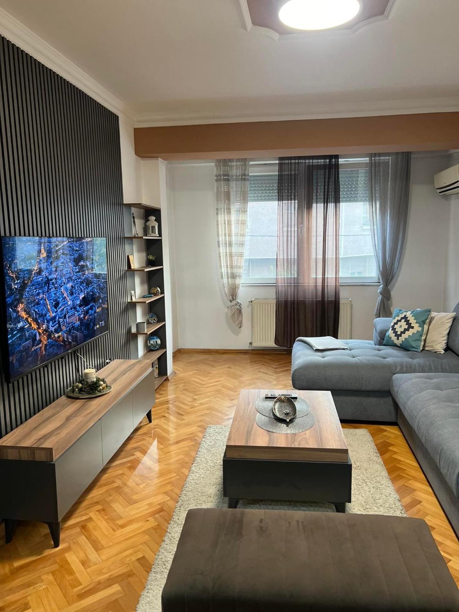 Modern Comfort Apartment, Near Center *